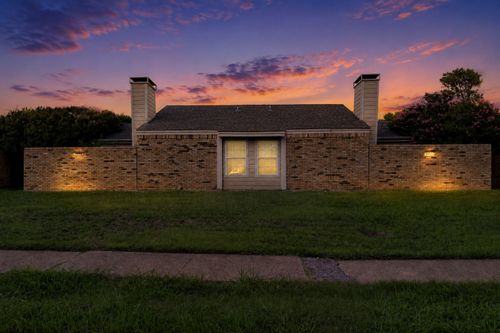 3940 Portland St, Irving, TX, 75038-6652 | Card Image