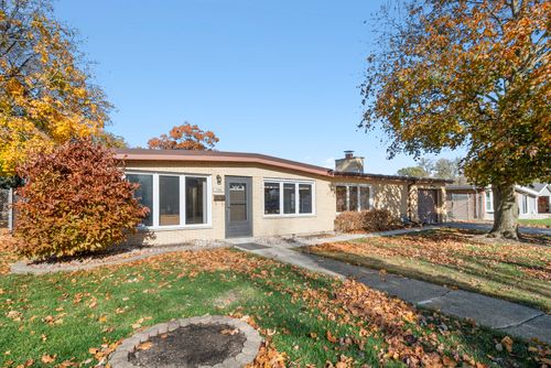 7906 W 98th St, Hickory Hills, IL, 60457-2313 | Card Image