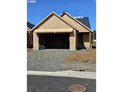 872 Chestnut Way, Silverton, OR, 97381-2533 | Card Image