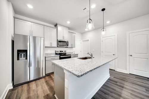 unit-405-204 Douglas Bend Rd, Gallatin, TN, 37066-8907 | Card Image