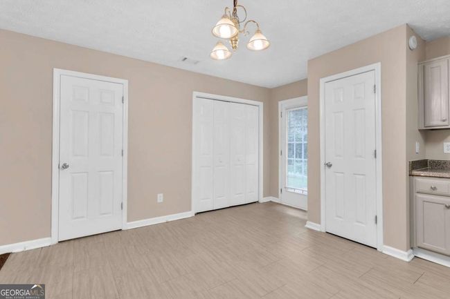 5566 Pineridge Ct, Townhouse with 3 bedrooms, 3 bathrooms and 2 parking in Forest Park GA | Image 11