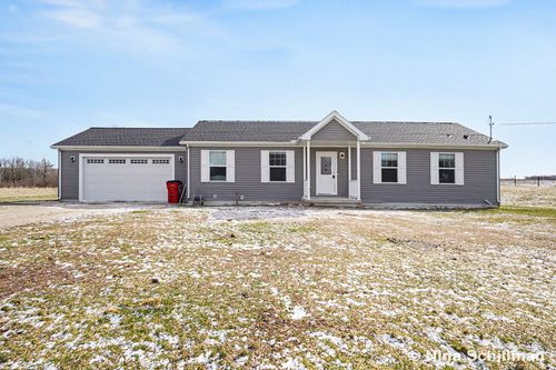 2406 Newaygo Rd, Casnovia, MI, 49318-9608 | Card Image