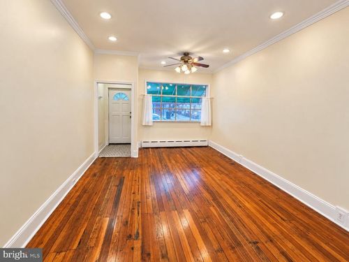 1316 S 8th St, PHILADELPHIA, PA, 19147-5734 | Card Image