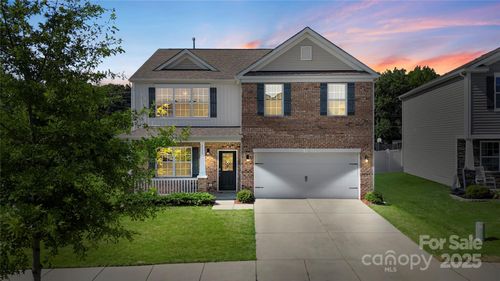 7025 Pennyroyal Way, Charlotte, NC, 28216-0313 | Card Image