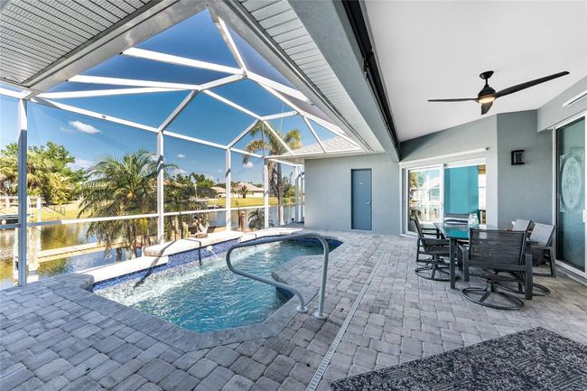 15674 Applewhite Cir, House other with 3 bedrooms, 3 bathrooms and null parking in Port Charlotte FL | Image 48