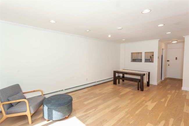 APT-3C - 650 Shore Rd, Condo with 1 bedrooms, 1 bathrooms and null parking in Long Beach NY | Image 5