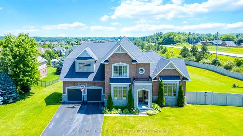 61-19 Forestgreen Dr, Uxbridge, ON, L9P0B8 | Card Image