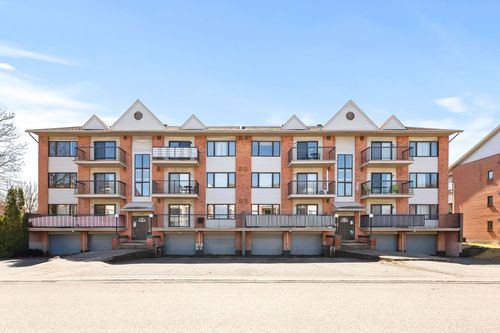 f-40 Rue De Toulouse, Gatineau (Gatineau), QC, J8T7X4 | Card Image