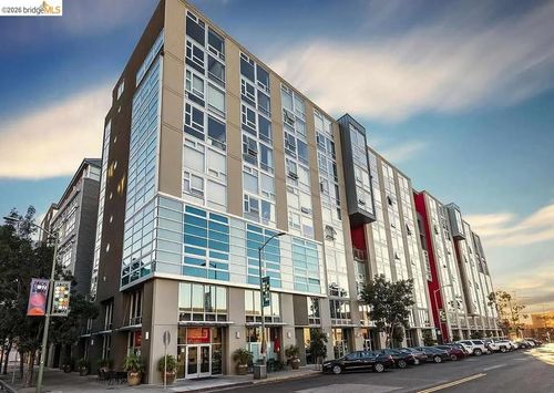 842-311 Oak St, Oakland, CA, 94607-4618 | Card Image