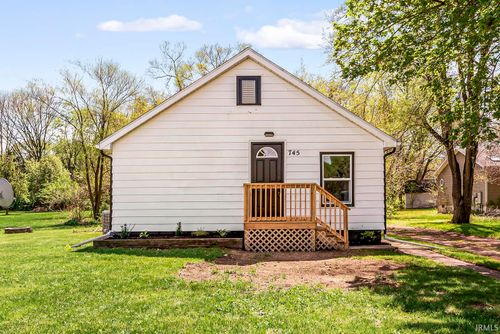 745 E 18th Street, Mishawaka, IN, 46544 | Card Image