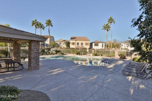 1337 S Owl Dr, Gilbert, AZ, 85296-8471 | Card Image