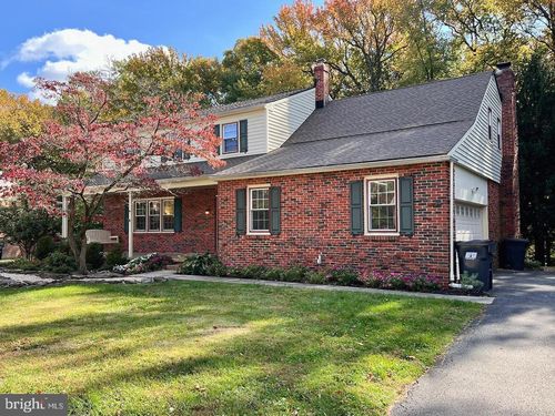 2418 Marilyn Dr, Wilmington, DE, 19810-3018 | Card Image