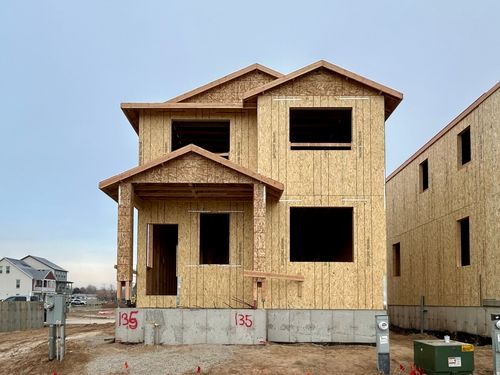 135-914 W 1600 S, Clearfield, UT, 84015-8641 | Card Image