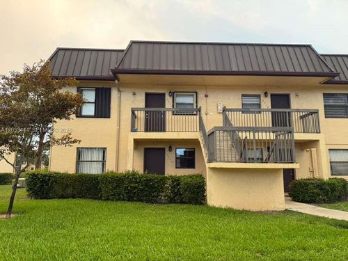 101-9220 Nw 1st St, Pembroke Pines, FL, 33024-6335 | Card Image