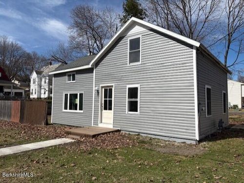 23 Murray Ave, North Adams, MA, 01247-3543 | Card Image