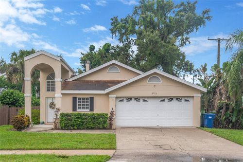 2712 W Ballast Point Blvd, Tampa, FL, 33611-4002 | Card Image