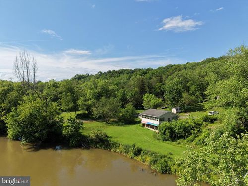13726 Hopps Landing Rd, HAGERSTOWN, MD, 21740-1019 | Card Image