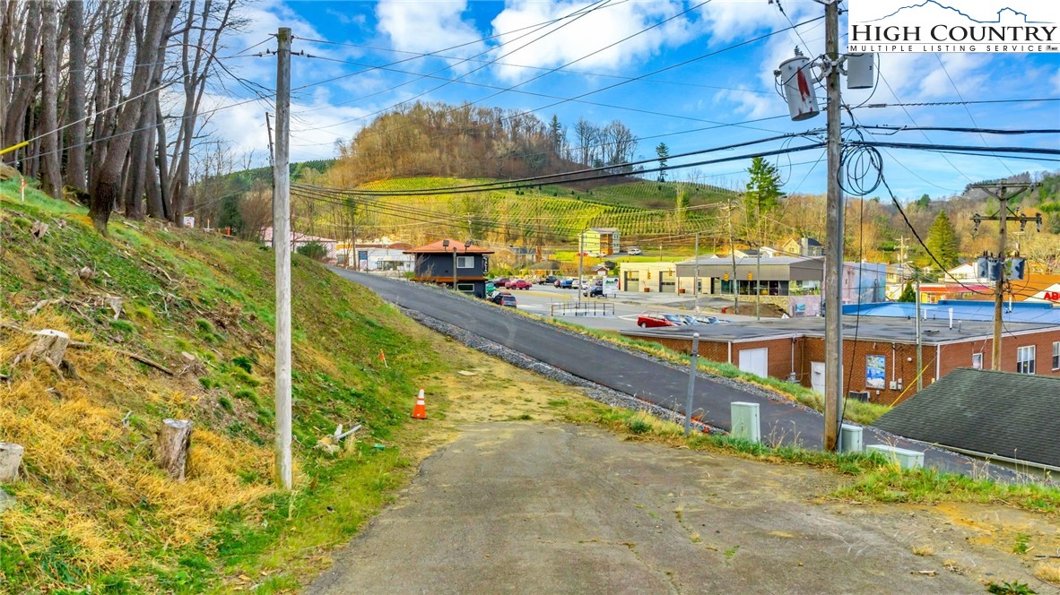 Land in West Jefferson 5