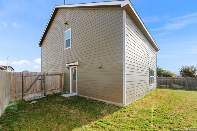 385 Soapstone Pass, House other with 4 bedrooms, 3 bathrooms and null parking in Maxwell TX | Image 27