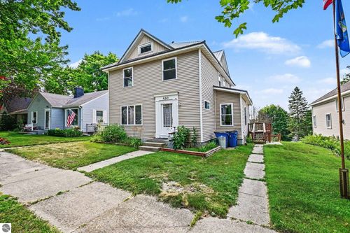 430 E Bremer St, Cadillac, MI, 49601-1407 | Card Image