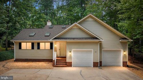 4621 Lakeview Pkwy, LOCUST GROVE, VA, 22508-5114 | Card Image