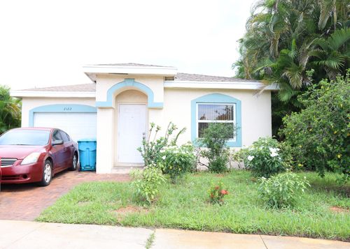 2122 E Ridge Cir E, Boynton Beach, FL, 33435-2924 | Card Image