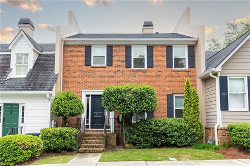 911 Lenox Hill Ct Ne, Atlanta, GA, 30324-2957 | Card Image