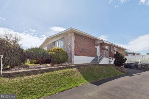 1928 Kentwood St, PHILADELPHIA, PA, 19116-3807 | Card Image