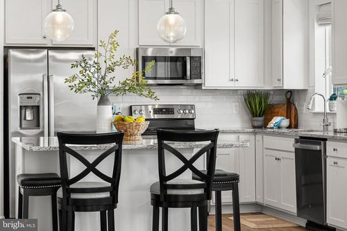 203-13950 Englefield Dr, WOODBRIDGE, VA, 22193 | Card Image