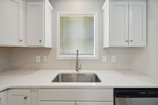 Sink View | Image 10