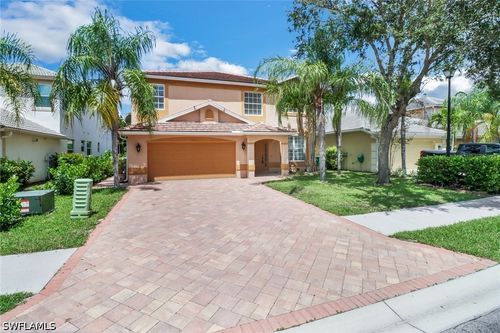8271 Laurel Lakes Way, NAPLES, FL, 34119-6793 | Card Image
