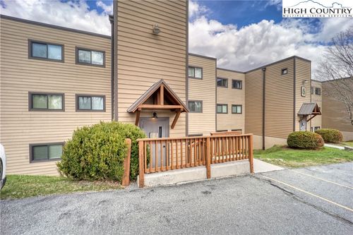 512-105 Sugar Ski Dr, Sugar Mountain, NC, 28604-7145 | Card Image