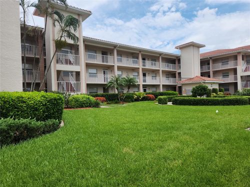 202-6505 Stone River Rd, BRADENTON, FL, 34203-7851 | Card Image
