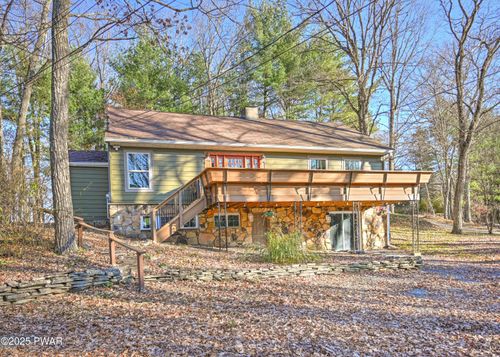 424 Sunset Forest Dr, Hawley, PA, 18428-7037 | Card Image