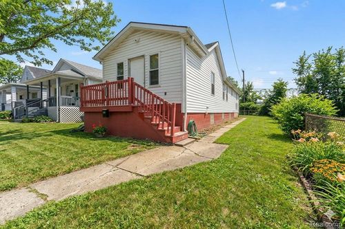 4262 12th St, Ecorse, MI, 48229-1226 | Card Image