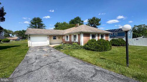 61 Pinafore Ln, Willingboro, NJ, 08046-2660 | Card Image