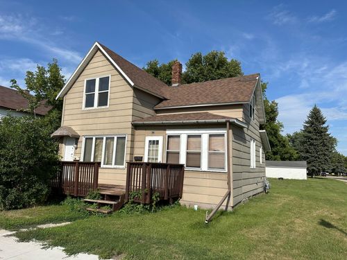 422 Conley Ave S, Thief River Falls, MN, 56701-3118 | Card Image