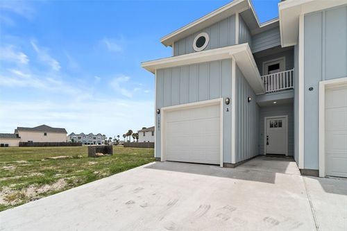 13981 Ports O Call Dr, Corpus Christi, TX, 78418-6459 | Card Image