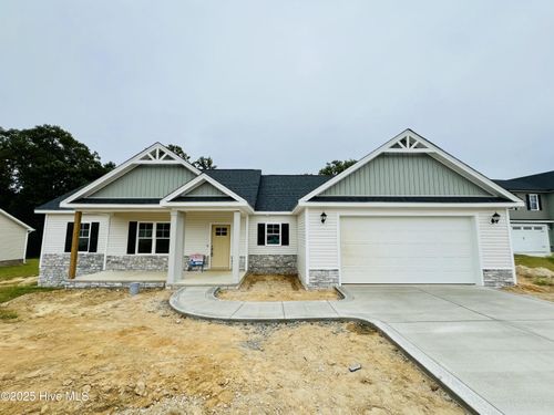 208 Creeks Edge Dr, Pikeville, NC, 27863-7723 | Card Image