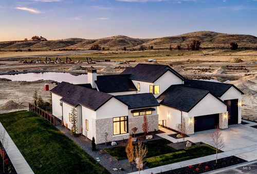 3671 N Harvest Moon Way, Eagle, ID, 83616-1290 | Card Image