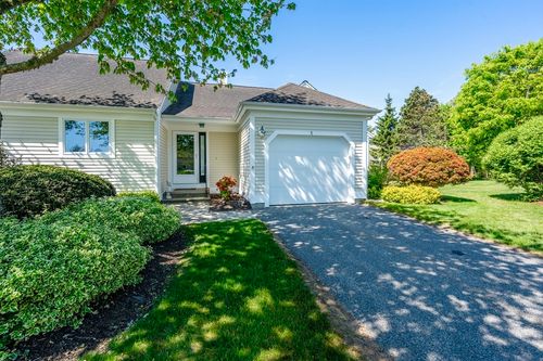 464-7 Masters Ct, Mashpee, MA, 02649-2879 | Card Image