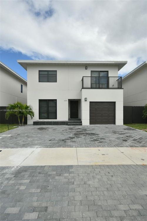 1339 Nw 2nd Ln, Florida City, FL, 33034-3440 | Card Image
