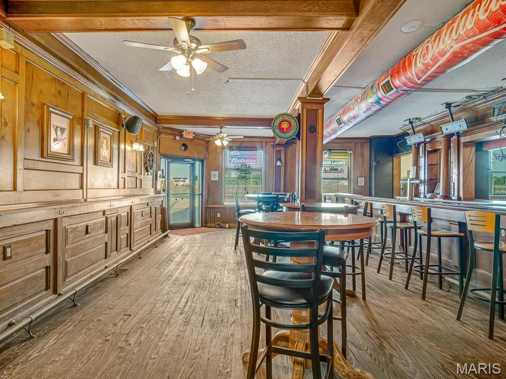 Commercial Sale in Dupo 4
