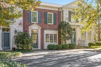 11 - 330 Elm Street, Home with 2 bedrooms, 2 bathrooms and 2 parking in New Canaan CT | Image 2