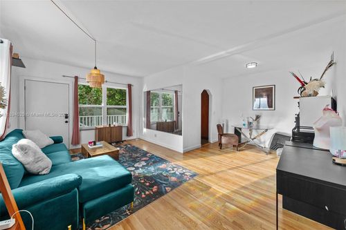 apt-12-1515 West Ave, Miami Beach, FL, 33139-2333 | Card Image