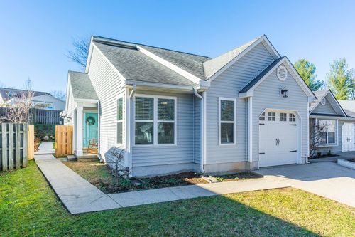 4213 Kensington Garden Ct, Lexington, KY, 40514-1826 | Card Image