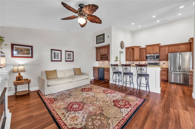 10186 Balsa Way, House other with 3 bedrooms, 2 bathrooms and null parking in Palm Beach Gardens FL | Image 6