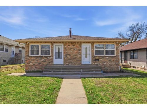 524 37th Avenue Ne, Minneapolis, MN, 55421 | Card Image