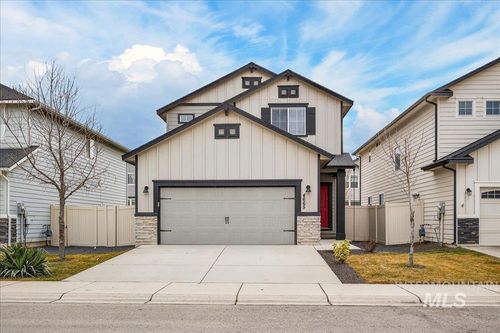 4665 W Silver River St, Meridian, ID, 83646-6894 | Card Image
