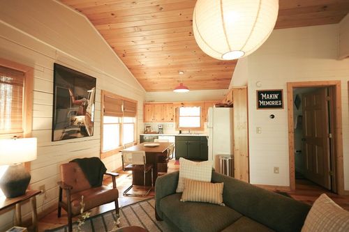 7 Ascherman Ct, Blue Ridge, GA, 30513-6909 | Card Image